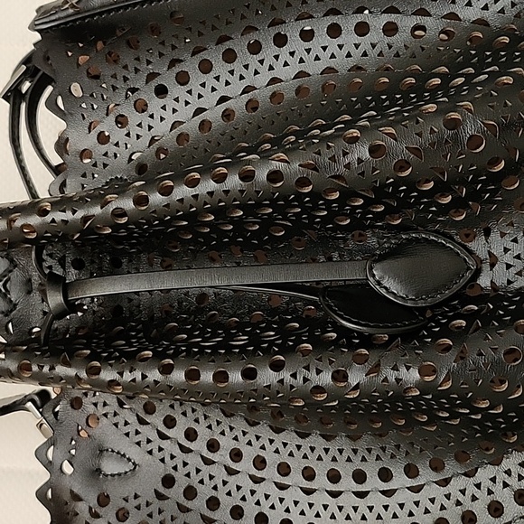 Alaia rose marie - Picture 2 of 11